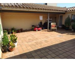 Chalet en Venta en La Bisbal dEmpordà, Girona