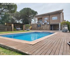 Chalet en Venta en Riudellots de la Selva, Girona