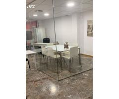 Local comercial en Alquiler en Girona, Girona