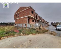 Adosada en construcción en Campotéjar