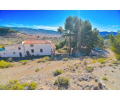 La Masía con mejores vistas de Ibi. (Secanet)
