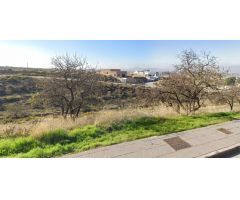 Suelo urbano en la Zubia, calle Gredos