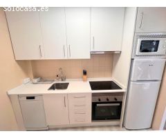 Apartamento planta baja, céntrico, amueblado, aire acondicionado, piscina, aparcamiento