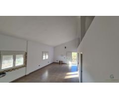 Casa independiente en precioso terreno con vistas a la montaña!