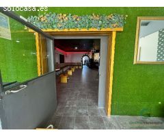Traspaso de Gastro Bar Equipado y Renovado en Ubicación Estratégica con Amplias Terrazas y Sala para