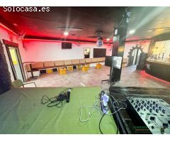 Traspaso de Gastro Bar Equipado y Renovado en Ubicación Estratégica con Amplias Terrazas y Sala para