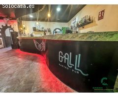 Traspaso de Gastro Bar Equipado y Renovado en Ubicación Estratégica con Amplias Terrazas y Sala para