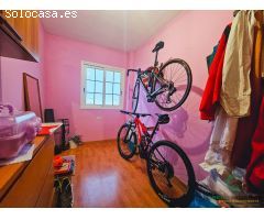 Se vende preciosa casa en el centro de Granadilla