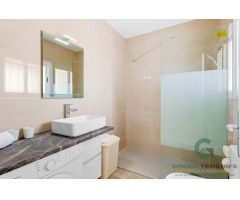 SE VENDE LUMINOSO APARTAMENTO EN CALLAO SALVAJE