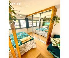 Oportunidad de Inversión: Tres Estudios en Venta en Costa Adeje con Licencia VV