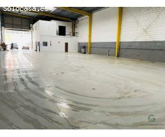 Se vende nave industrial en Llano del Camello
