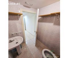 Local comercial en venta en el centro de Adeje, ideal para negocio, con terraza privada y excelente 