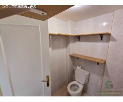 Local comercial en venta en el centro de Adeje, ideal para negocio, con terraza privada y excelente 