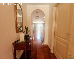 Exclusiva Villa Adosada en Villas Capitana – El Galeón, Adeje | 3 Dormitorios, Terraza, Garaje y Pis