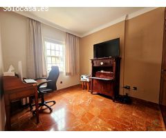 Exclusiva Villa Adosada en Villas Capitana – El Galeón, Adeje | 3 Dormitorios, Terraza, Garaje y Pis