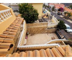Oportunidad única: Chalet para reformar con terraza y garaje