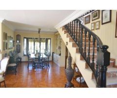 Magnifica Villa de 5 dormitorios en Urb El Coto