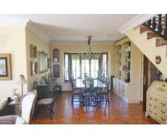Magnifica Villa de 5 dormitorios en Urb El Coto