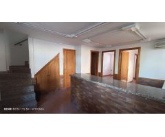 VENTA DE LOCAL A PIE DE CALLE