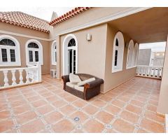 Villa de Lujo en Venta en Adeje, Santa Cruz de Tenerife
