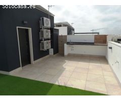 Chalet en Venta en Pilar de la Horadada, Alicante