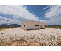 Chalet en Venta en Pinoso, Alicante