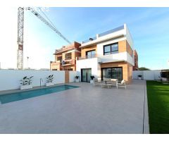 Chalet en Venta en Benijófar, Alicante