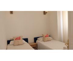 Hotel de 2 estrellas con instalaciones totalmente nuevas y piscina en Calpe (Costa Blanca)