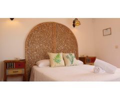 Hotel de 2 estrellas con instalaciones totalmente nuevas y piscina en Calpe (Costa Blanca)