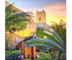 Hotel de 2 estrellas con instalaciones totalmente nuevas y piscina en Calpe (Costa Blanca)