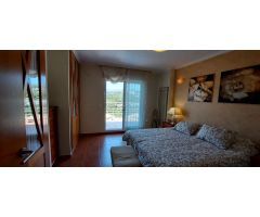 Villa 4 dormitorios dobles, sótano, piscina y muy cerca de todos los servicios en Calpe (Costa Blanc