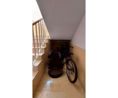 Villa 4 dormitorios dobles, sótano, piscina y muy cerca de todos los servicios en Calpe (Costa Blanc