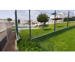 Acogedor Bungalow Alto Con Jardin Y Piscina en Torrevieja (Costa Blanca Sur)