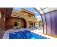 Impresionante villa con piscina en La Aparecida-Orihuela (Costa Blanca Sur)