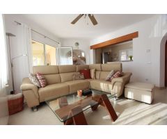 SE VENDE EN CALPE, VILLA CON VISTAS AL MAR