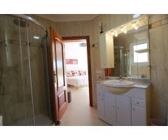 SE VENDE EN CALPE, VILLA CON VISTAS AL MAR