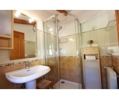 SE VENDE EN CALPE, VILLA CON VISTAS AL MAR
