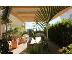 SE VENDE EN CALPE, VILLA CON VISTAS AL MAR