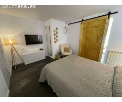VILLA DE LUJO, TODO DE PRIMERA CALIDAD Y CON VISTAS AL MAR EN UNA URBANIZACIÓN MUY PRIVILEGIADA DE C