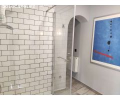 VILLA DE LUJO, TODO DE PRIMERA CALIDAD Y CON VISTAS AL MAR EN UNA URBANIZACIÓN MUY PRIVILEGIADA DE C
