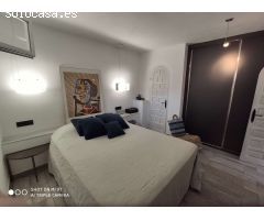 VILLA DE LUJO, TODO DE PRIMERA CALIDAD Y CON VISTAS AL MAR EN UNA URBANIZACIÓN MUY PRIVILEGIADA DE C