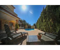 Exclusivo Chalet Independiente en Calpe: Un Paraíso Privado