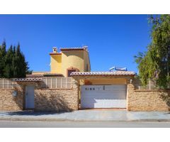 Exclusivo Chalet Independiente en Calpe: Un Paraíso Privado