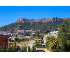 Exclusivo Chalet Independiente en Calpe: Un Paraíso Privado