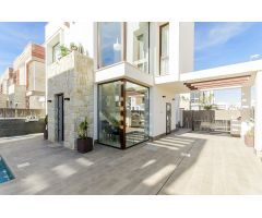 Chalet en Venta en Vera Playa, Almería
