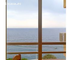 Estudio con vistas al mar en primera línea playa en Calpe (Alicante)