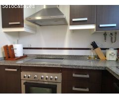 Apartamento con piscina, parking y trastero a sólo 250 m del mar en Calpe (Alicante)