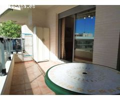 Apartamento con piscina, parking y trastero a sólo 250 m del mar en Calpe (Alicante)