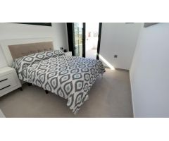 Chalet en Venta en Daya Nueva, Alicante