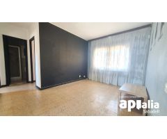 PISO DE 4 HABITACIONES EN LA CREU DE BARBERÀ